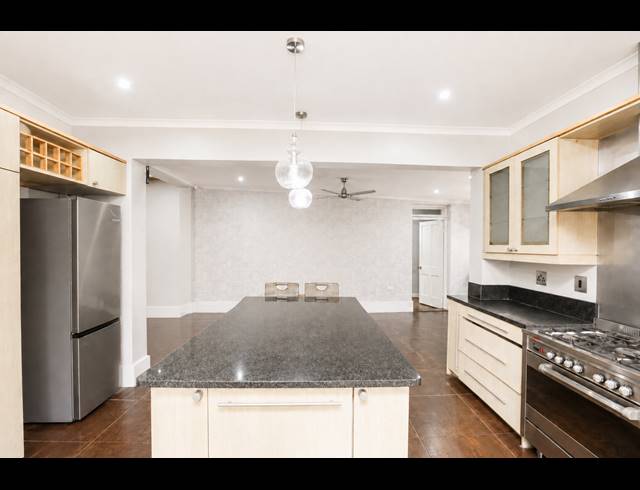4 BEDROOM HOUSE FOR SALE IN ESSENWOOD